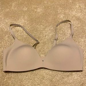 Lululemon wireless nude bra size 32B